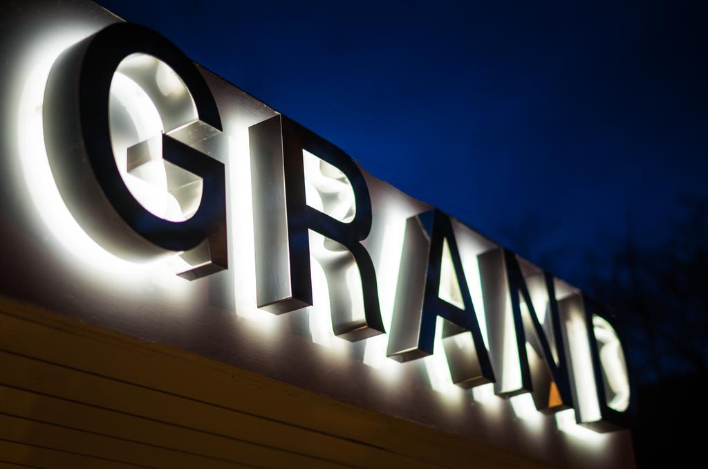 The Grand At Grasmere Hotel Exterior photo